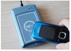 NFC Tag with self-adhesion